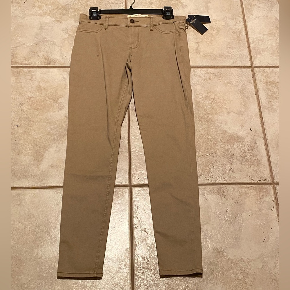 Female Hollister, W29-L30, khaki pants